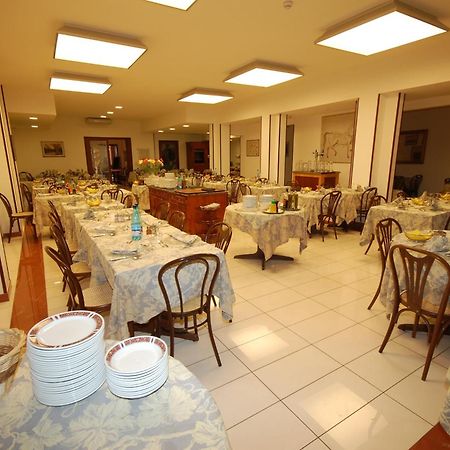 Hotel Bella Riviera Lungomare Viareggio Exterior foto